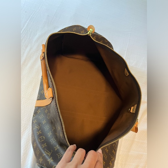 LV canvas luggage keepall 55. Extremely good condition with locked and key. - Picture 1 of 8